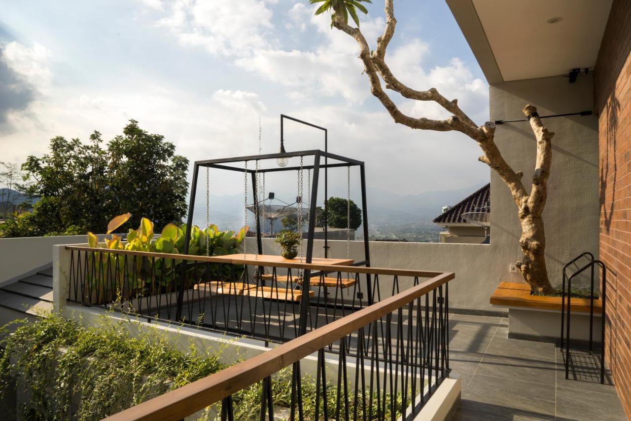 Gaia Lodge The Kusuma Hill Batu - Malang Exterior foto